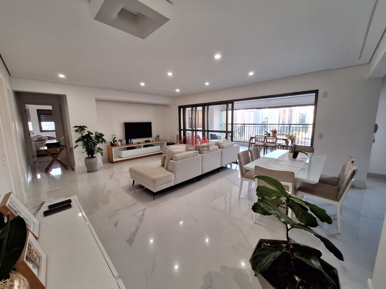 Apartamento, 3 quartos, 150 m² - Foto 1
