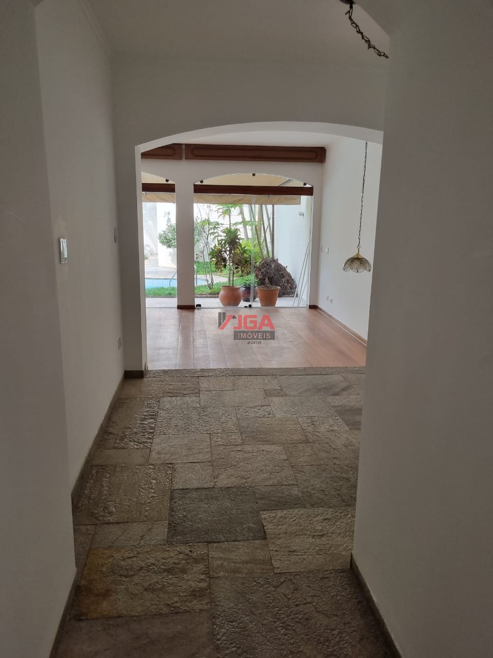 Casa à venda e aluguel com 4 quartos, 500m² - Foto 3