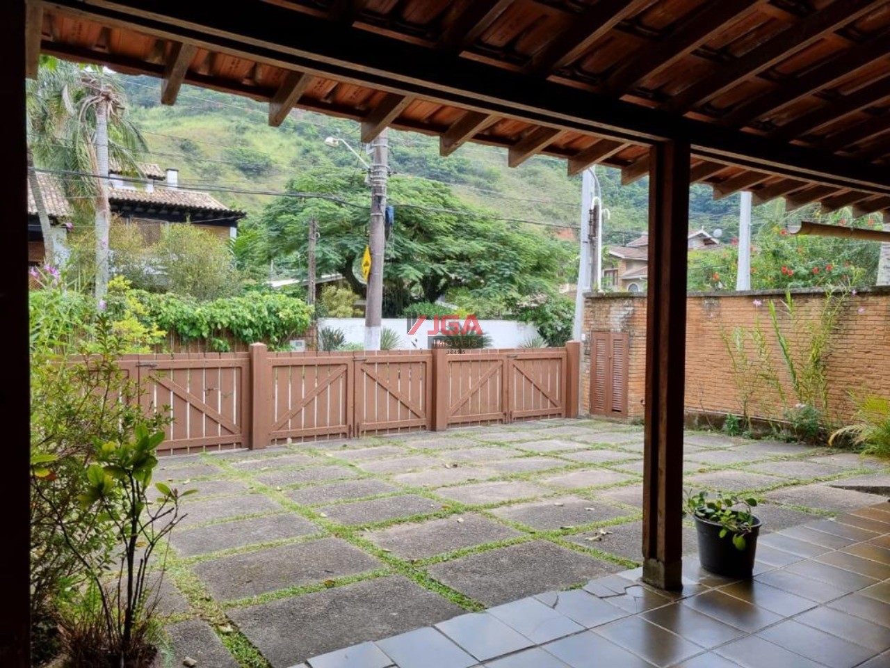 Casa à venda com 6 quartos, 324m² - Foto 14