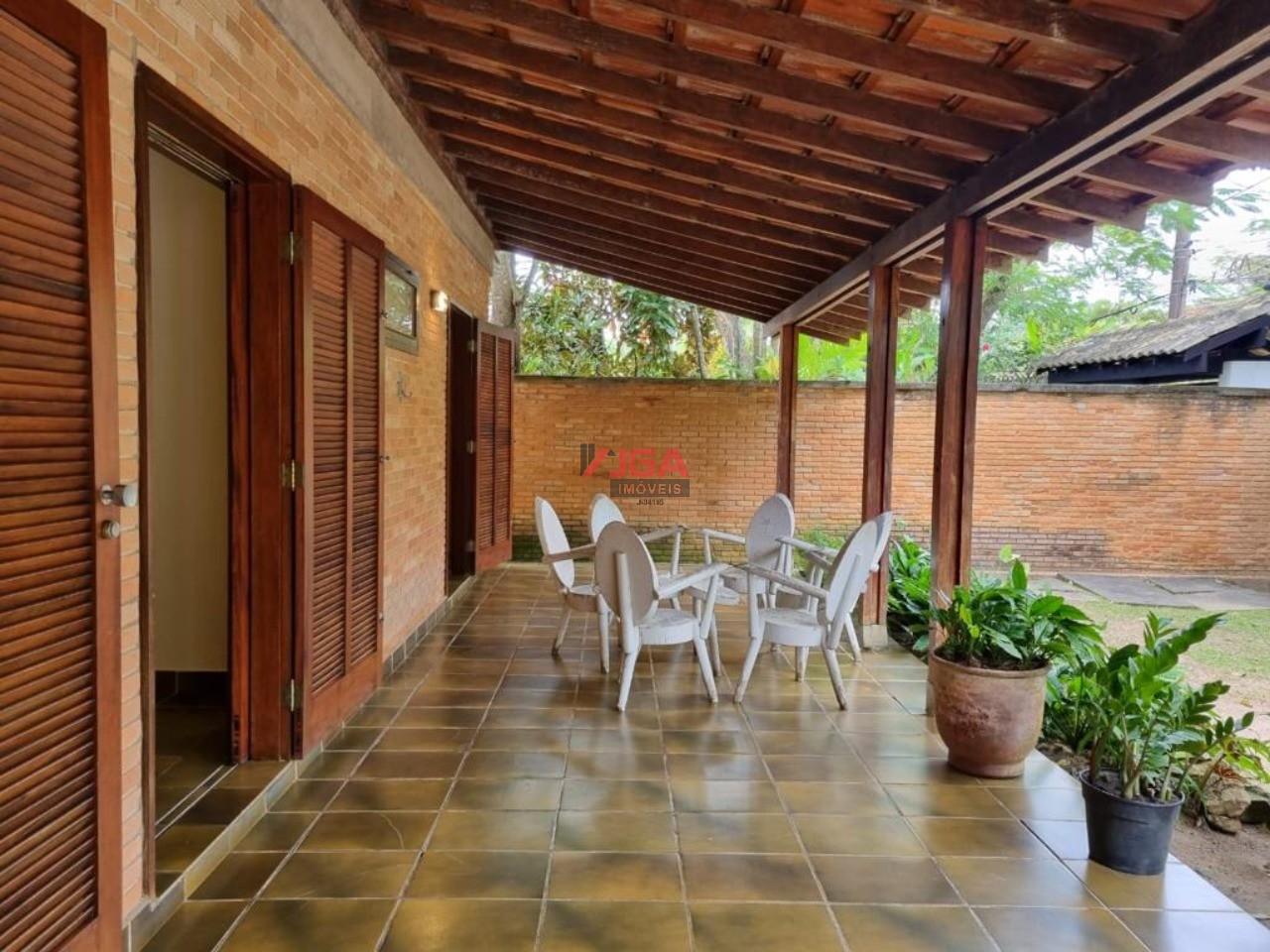 Casa à venda com 6 quartos, 324m² - Foto 13