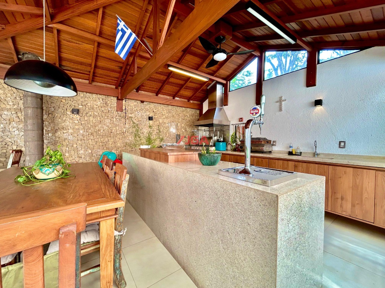 Sobrado, 4 quartos, 223 m² - Foto 1