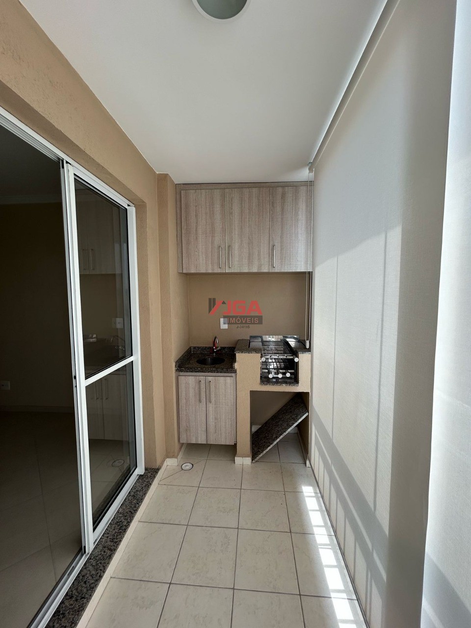 Apartamento à venda com 2 quartos, 78m² - Foto 3