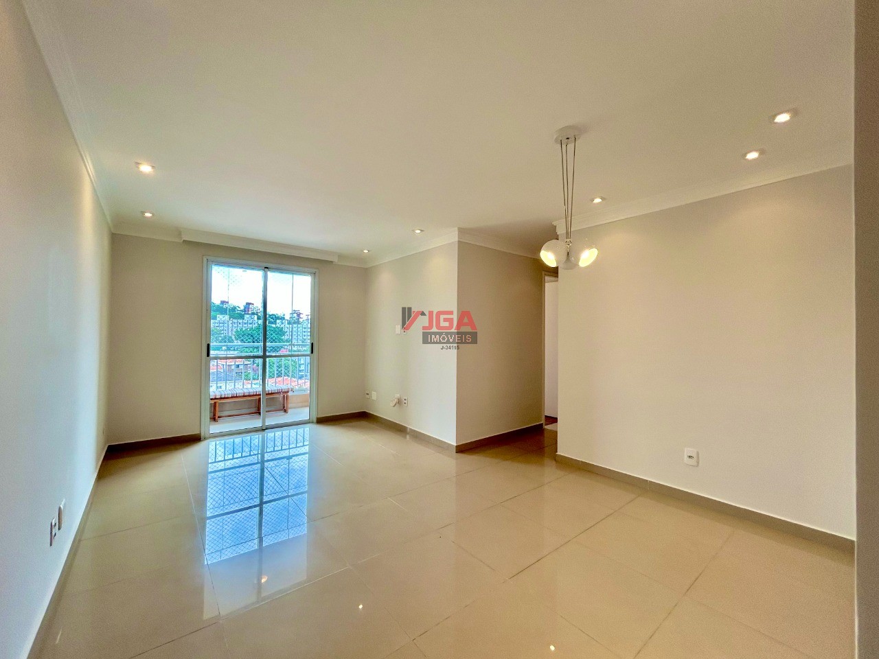 Apartamento à venda com 3 quartos, 78m² - Foto 2
