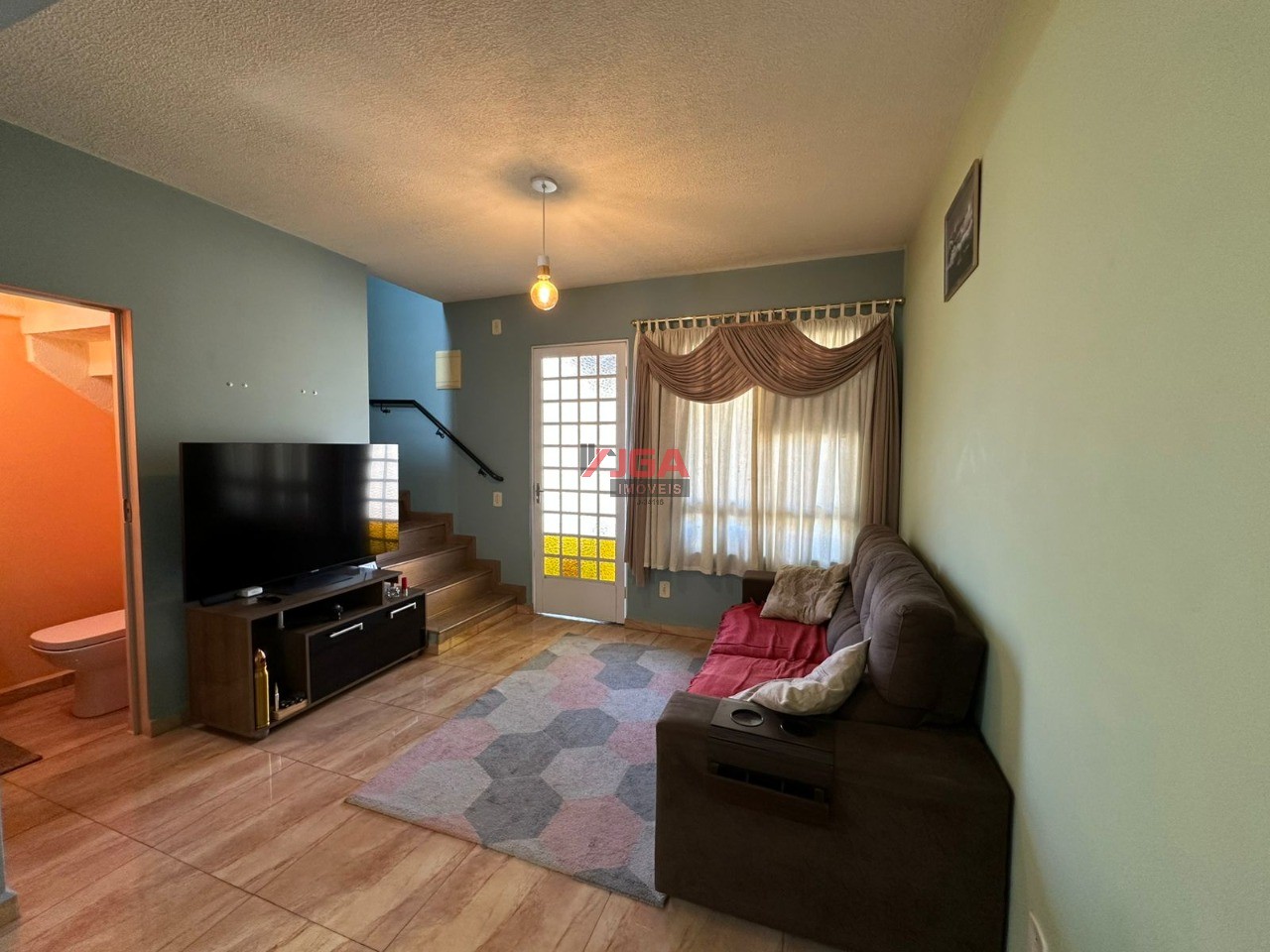 Casa à venda com 2 quartos, 64m² - Foto 4