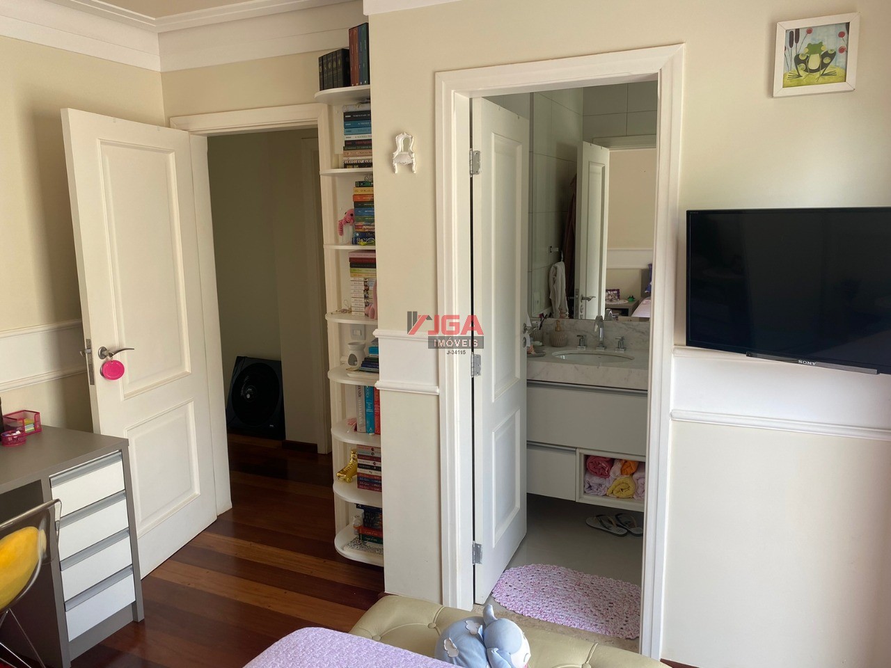 Casa à venda com 4 quartos, 300m² - Foto 18