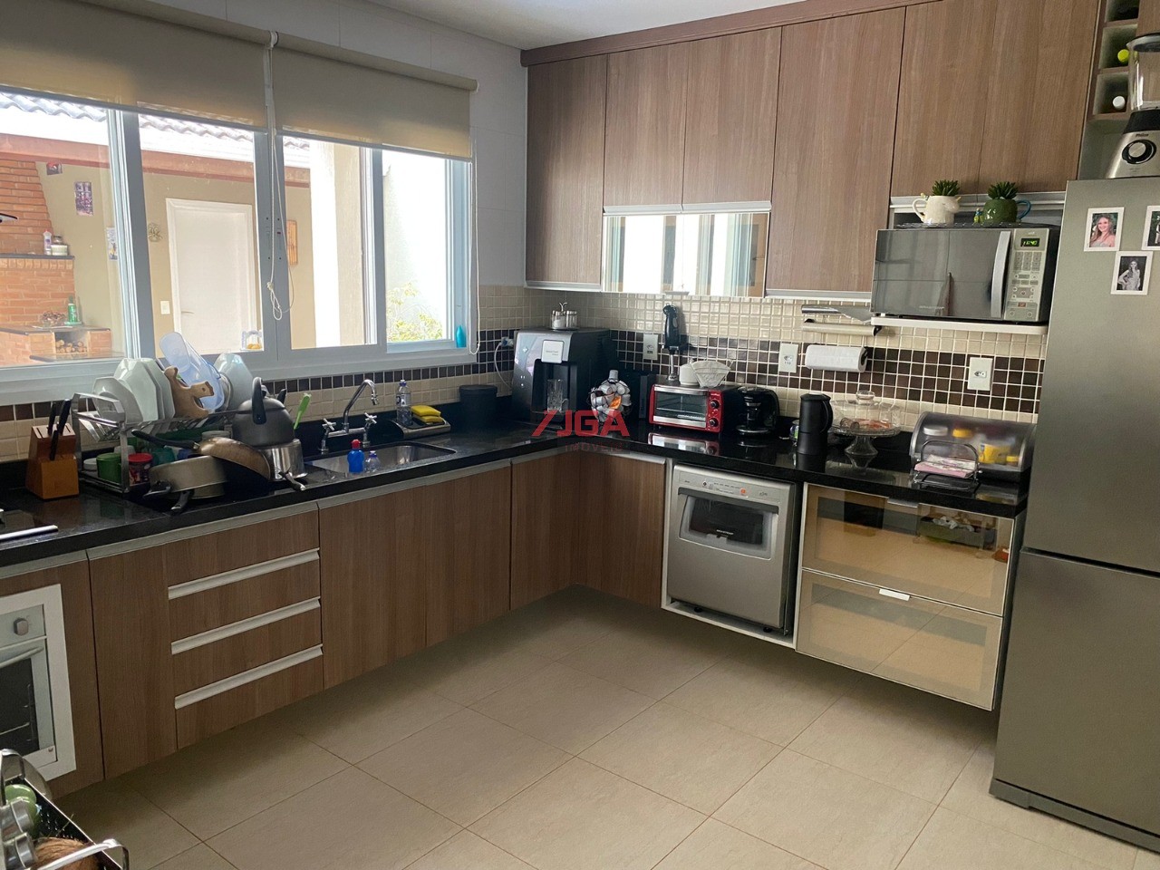 Casa à venda com 4 quartos, 300m² - Foto 4