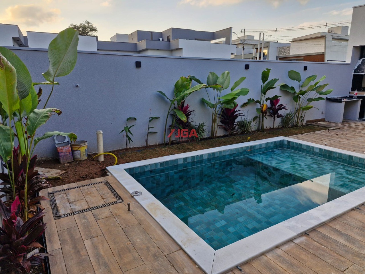 Casa de Condomínio à venda com 3 quartos, 307m² - Foto 3