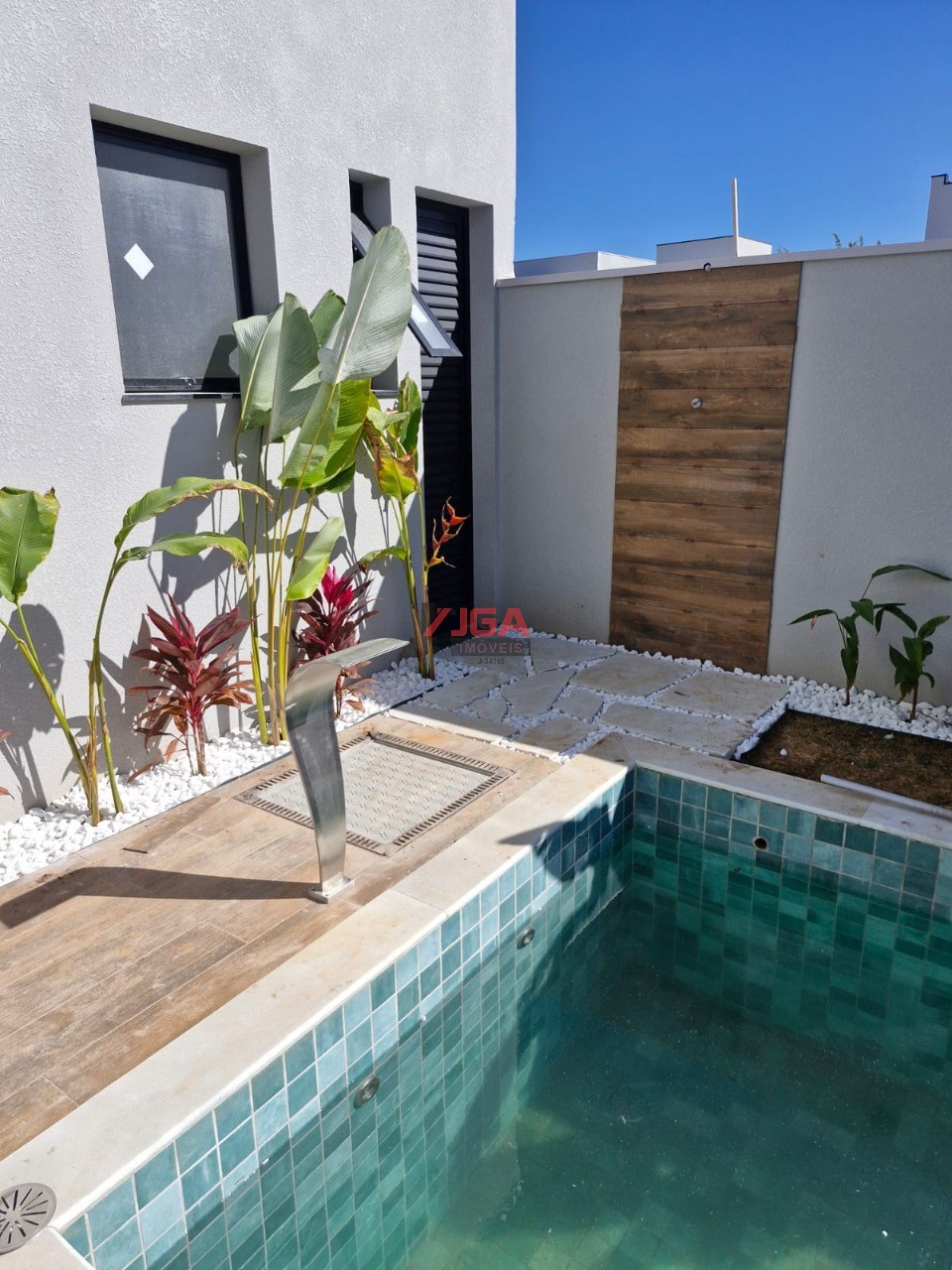 Casa de Condomínio à venda com 3 quartos, 307m² - Foto 2