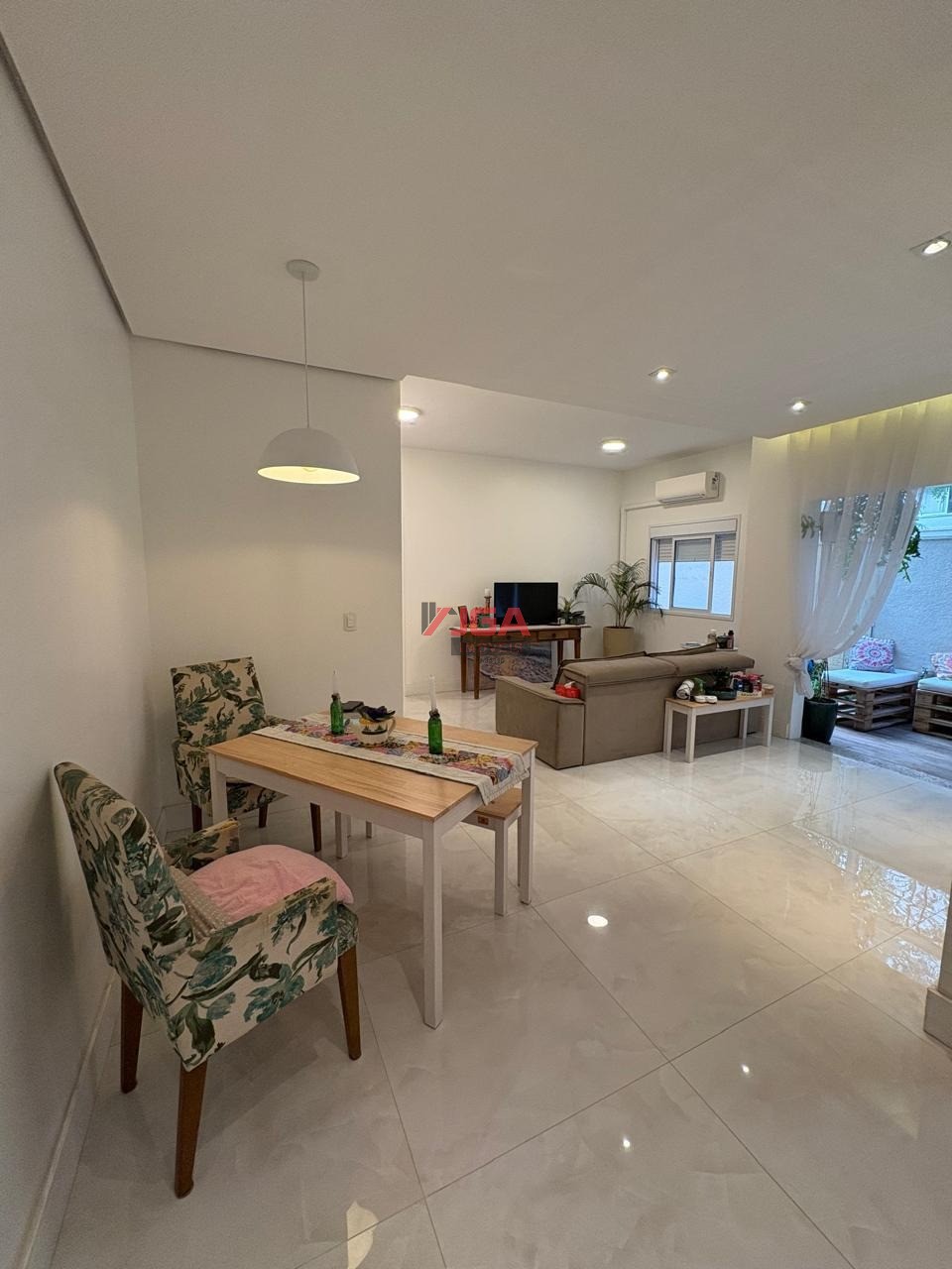 Apartamento à venda com 2 quartos, 74m² - Foto 3