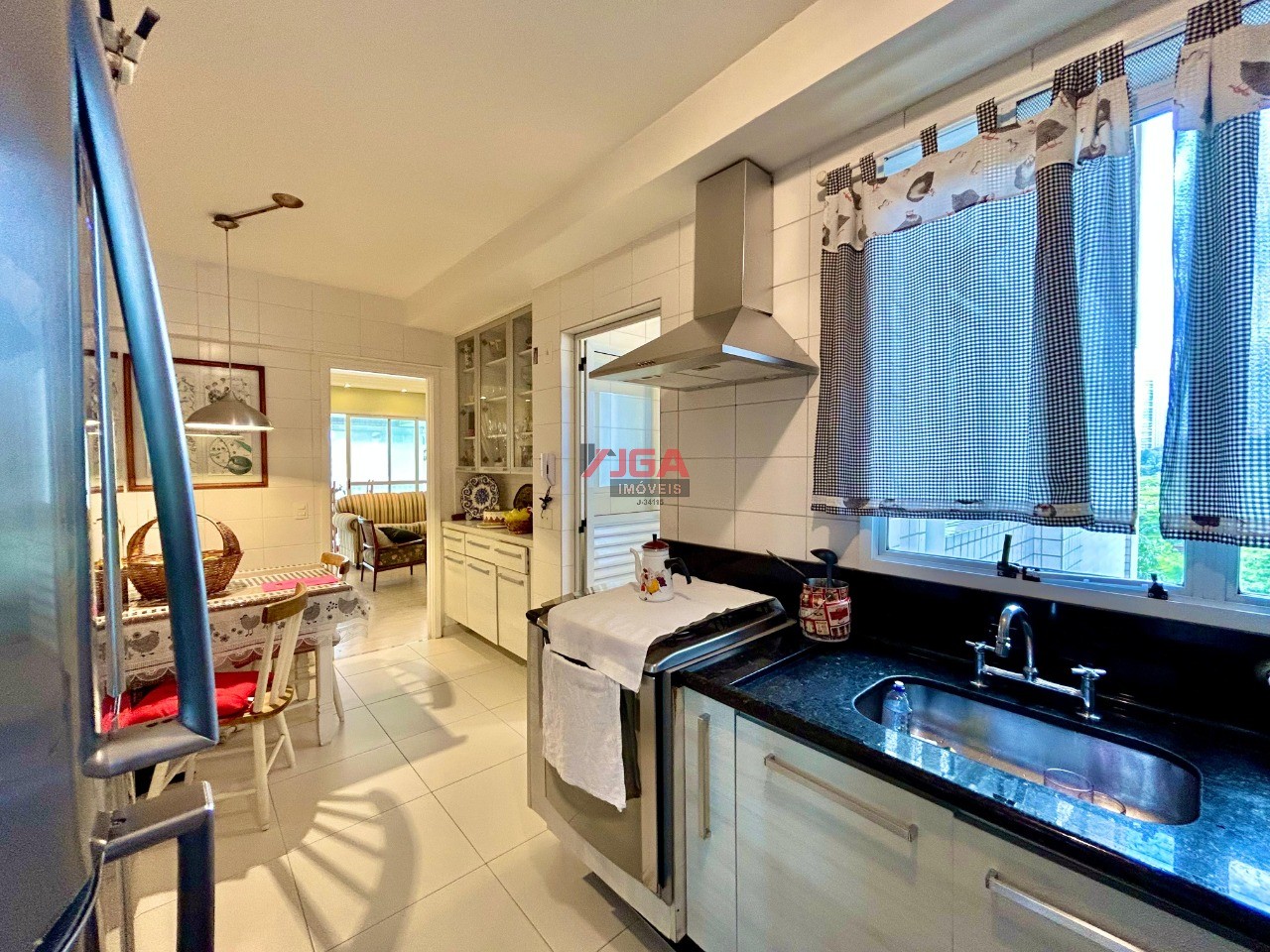 Apartamento à venda com 3 quartos, 136m² - Foto 19