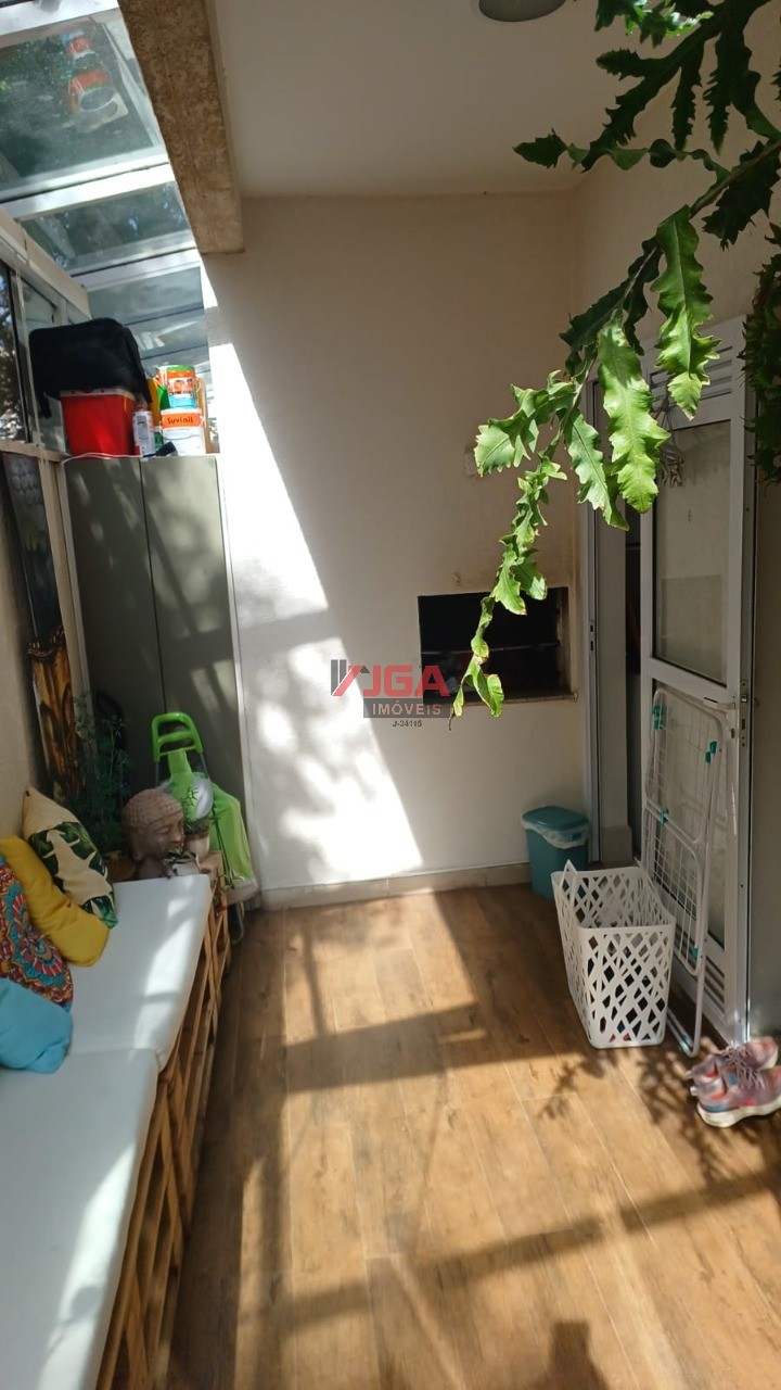 Apartamento à venda com 2 quartos, 74m² - Foto 27