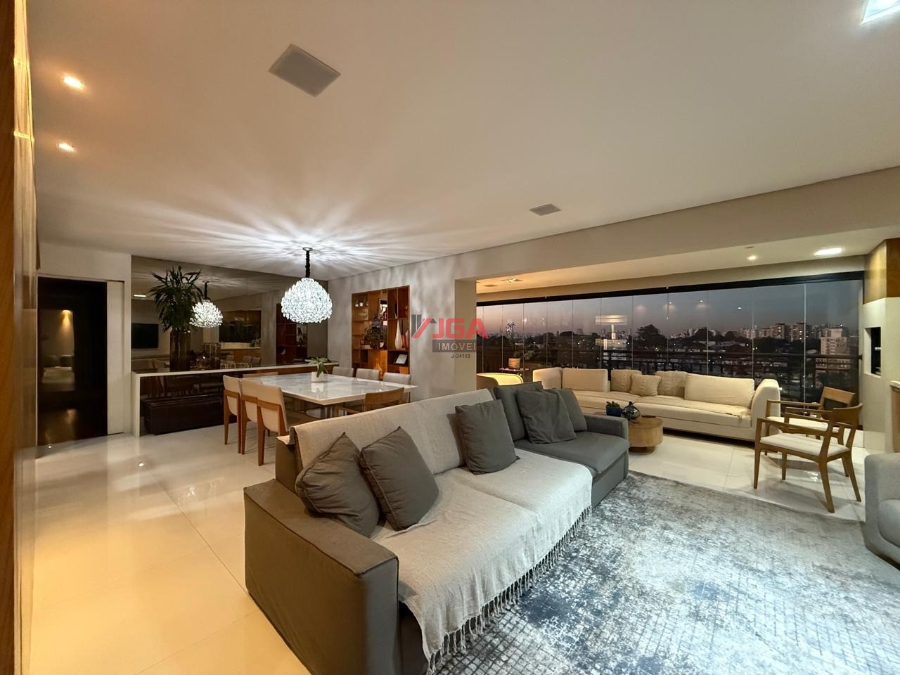 Apartamento, 3 quartos, 160 m² - Foto 1