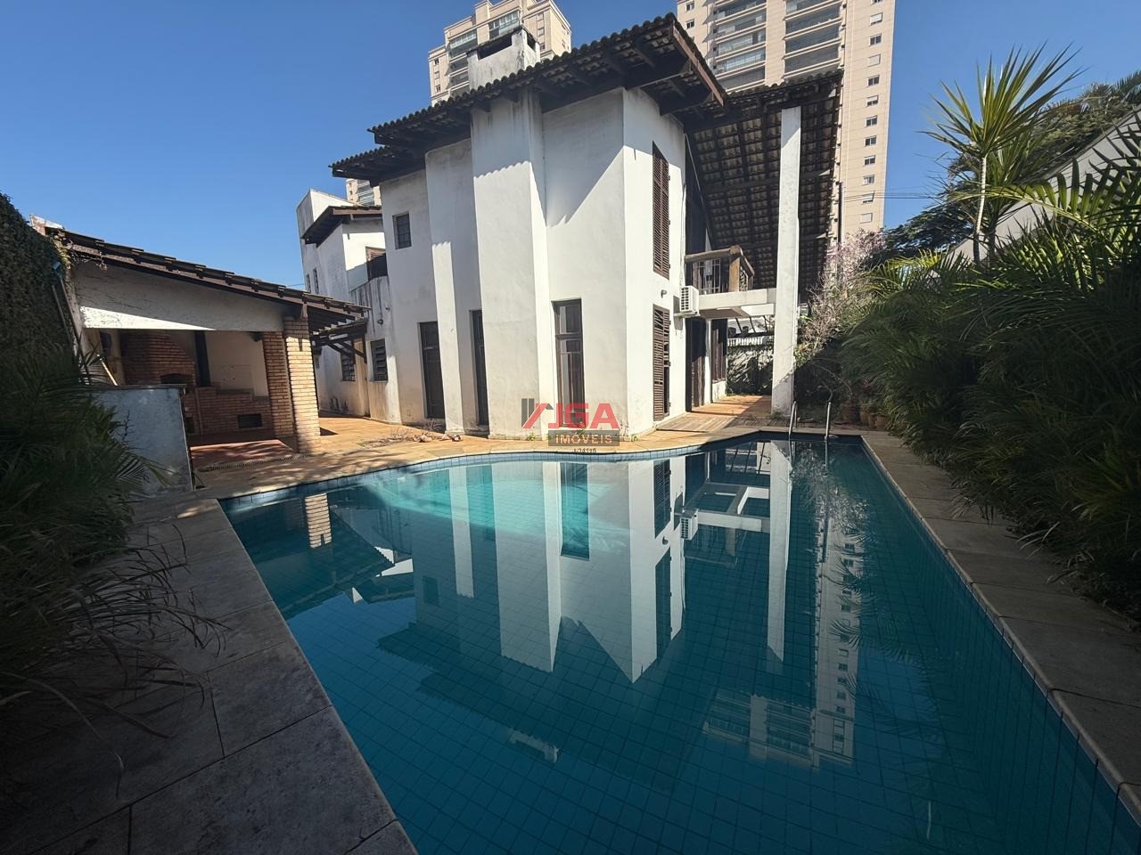 Casa, 4 quartos, 309 m² - Foto 1