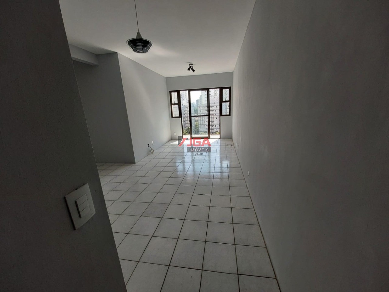 Apartamento para alugar com 3 quartos, 77m² - Foto 1