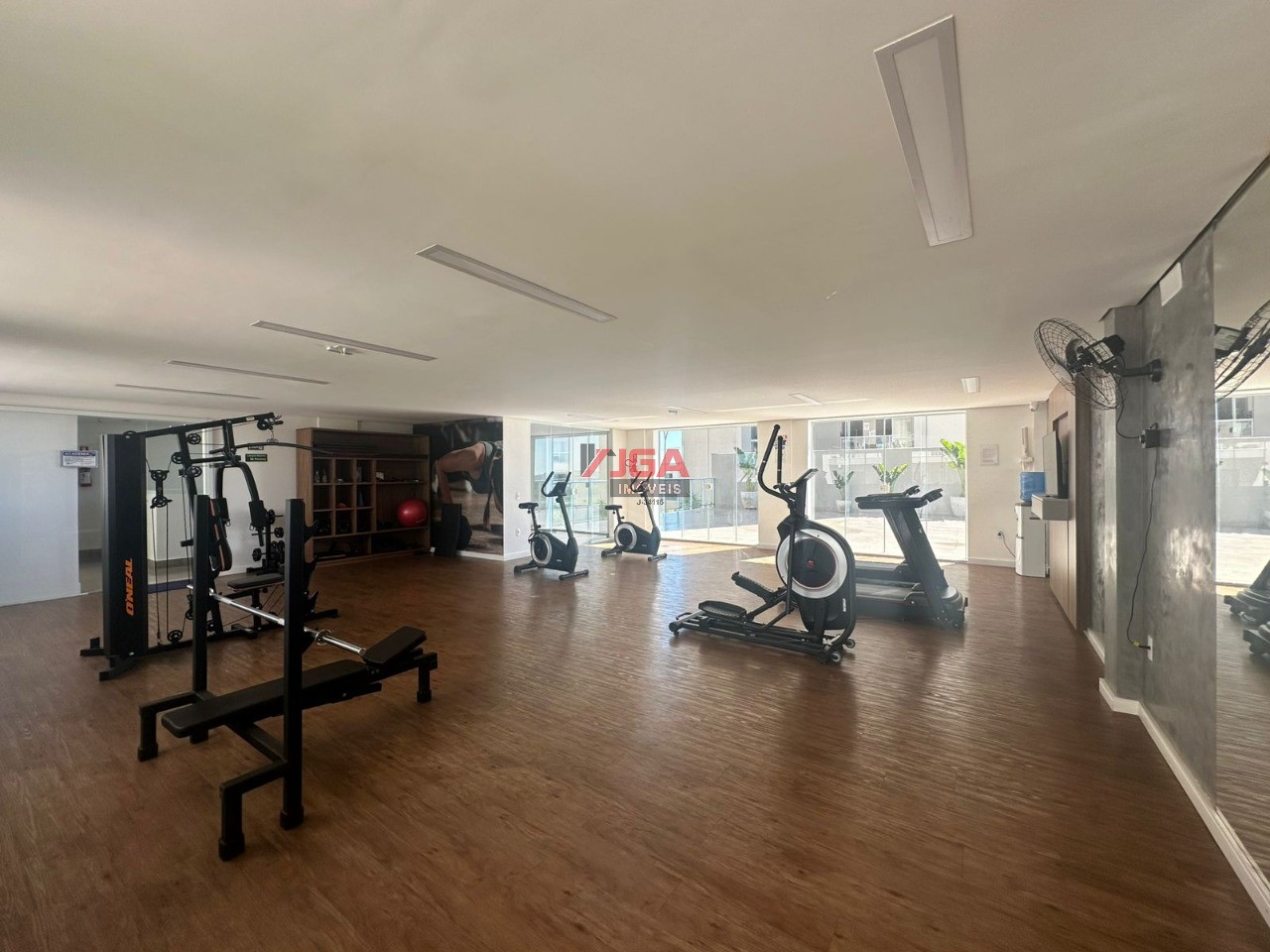 Apartamento à venda com 2 quartos, 58m² - Foto 25