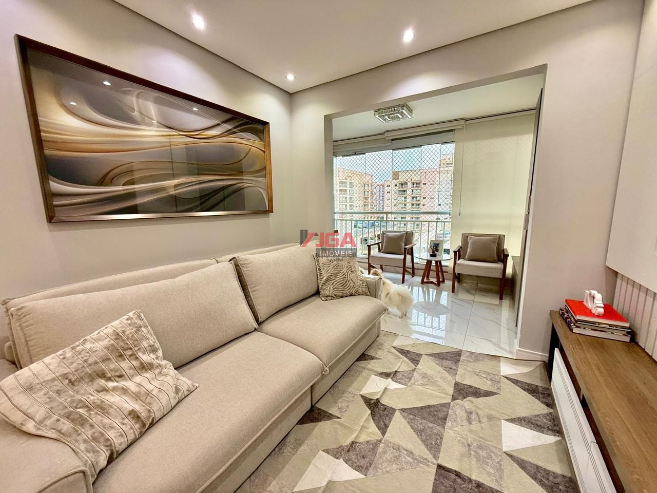 Apartamento à venda com 3 quartos, 81m² - Foto 2