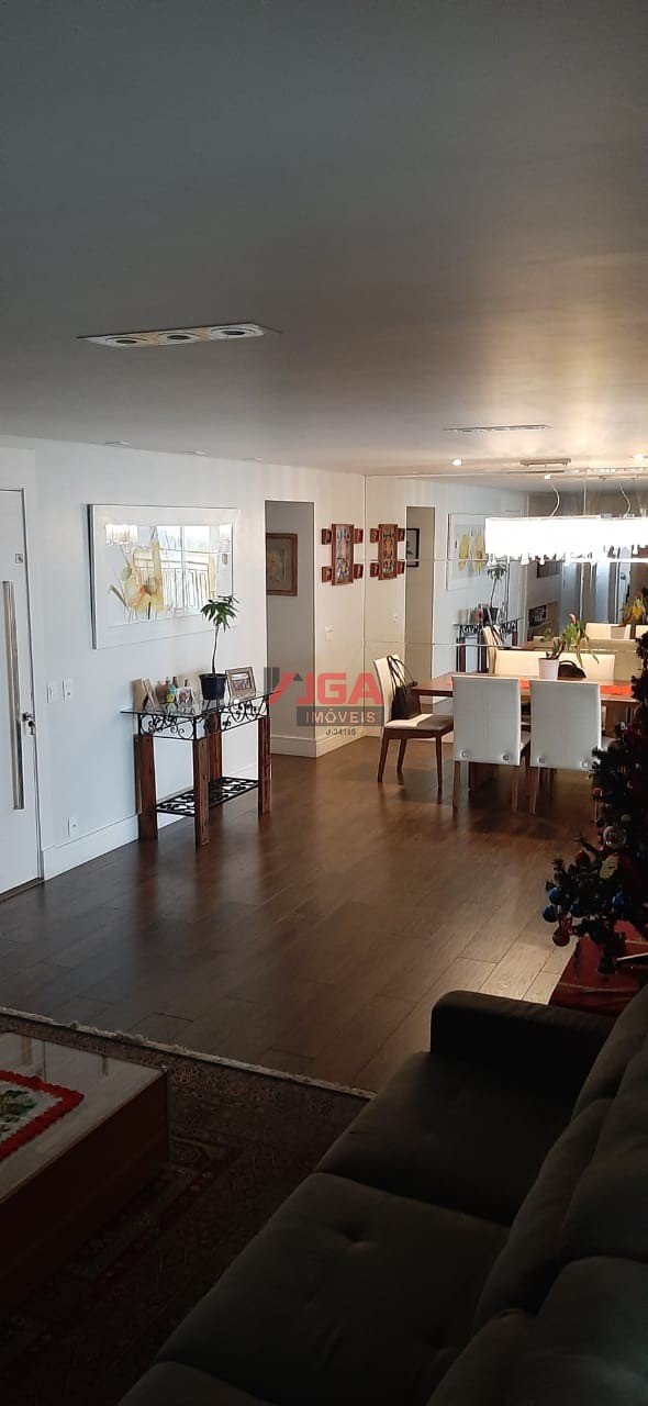 Apartamento, 3 quartos, 163 m² - Foto 1