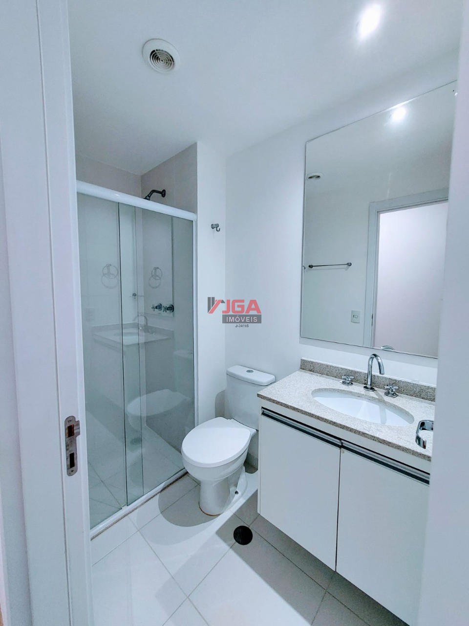 Apartamento para alugar com 2 quartos, 65m² - Foto 12