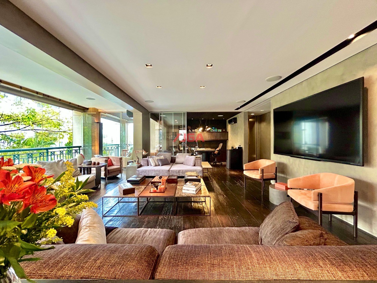 Apartamento, 3 quartos, 236 m² - Foto 1