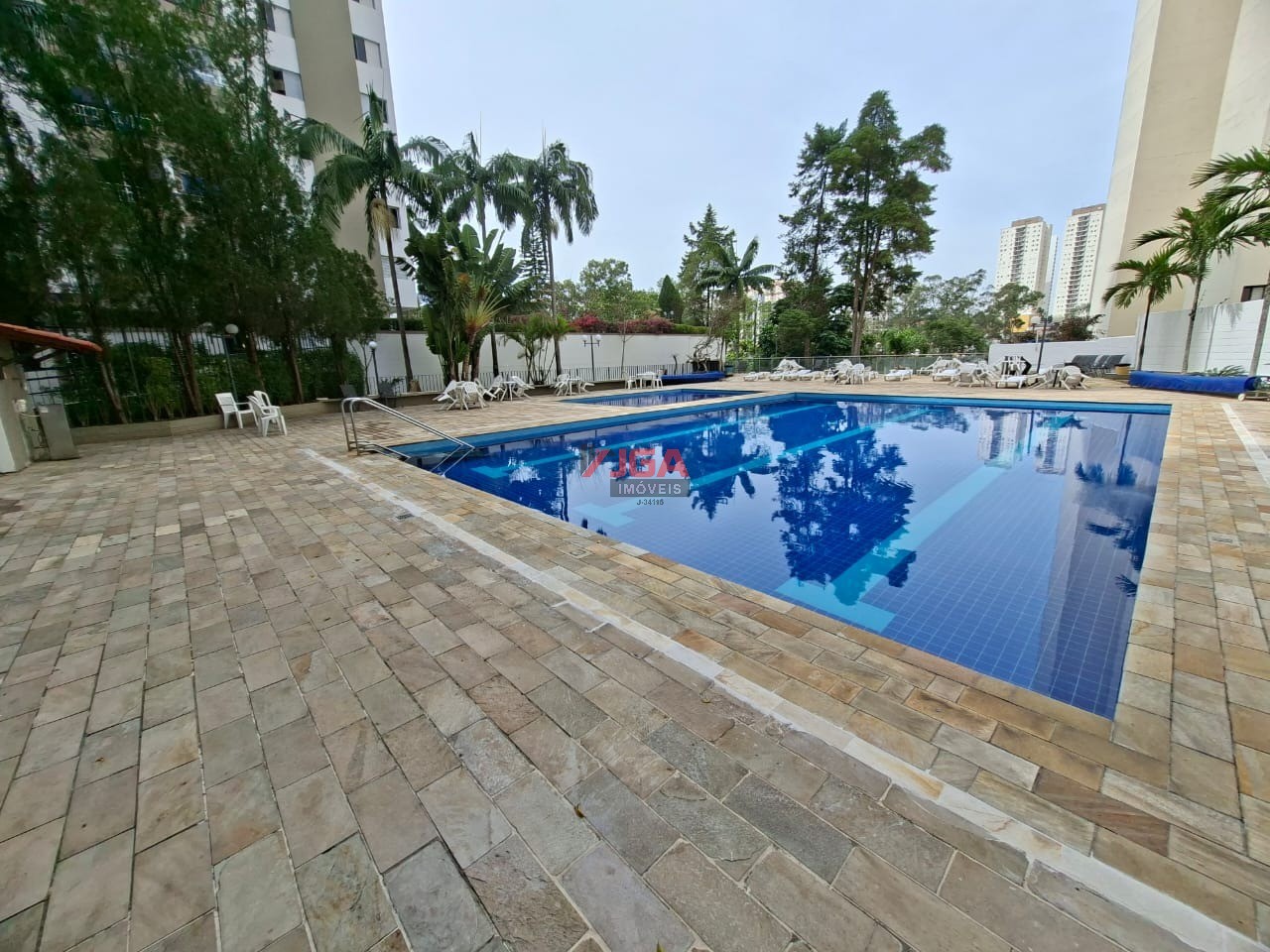 Apartamento à venda com 3 quartos, 80m² - Foto 23