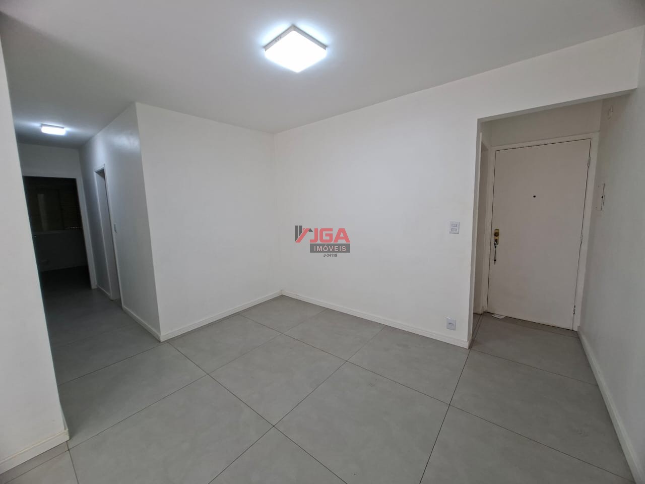 Apartamento à venda com 3 quartos, 80m² - Foto 3