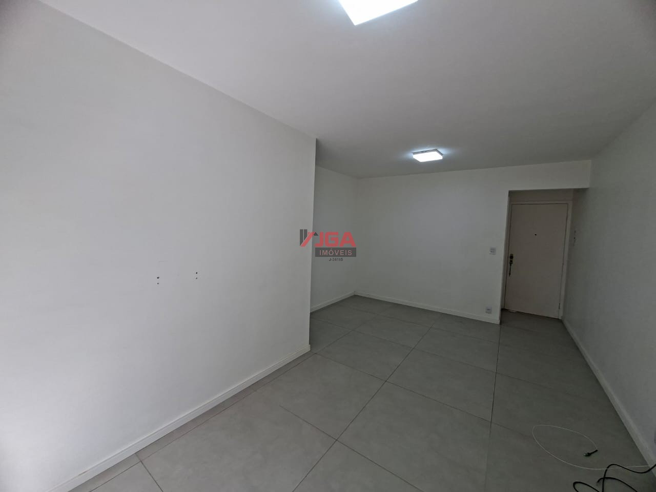 Apartamento à venda com 3 quartos, 80m² - Foto 4