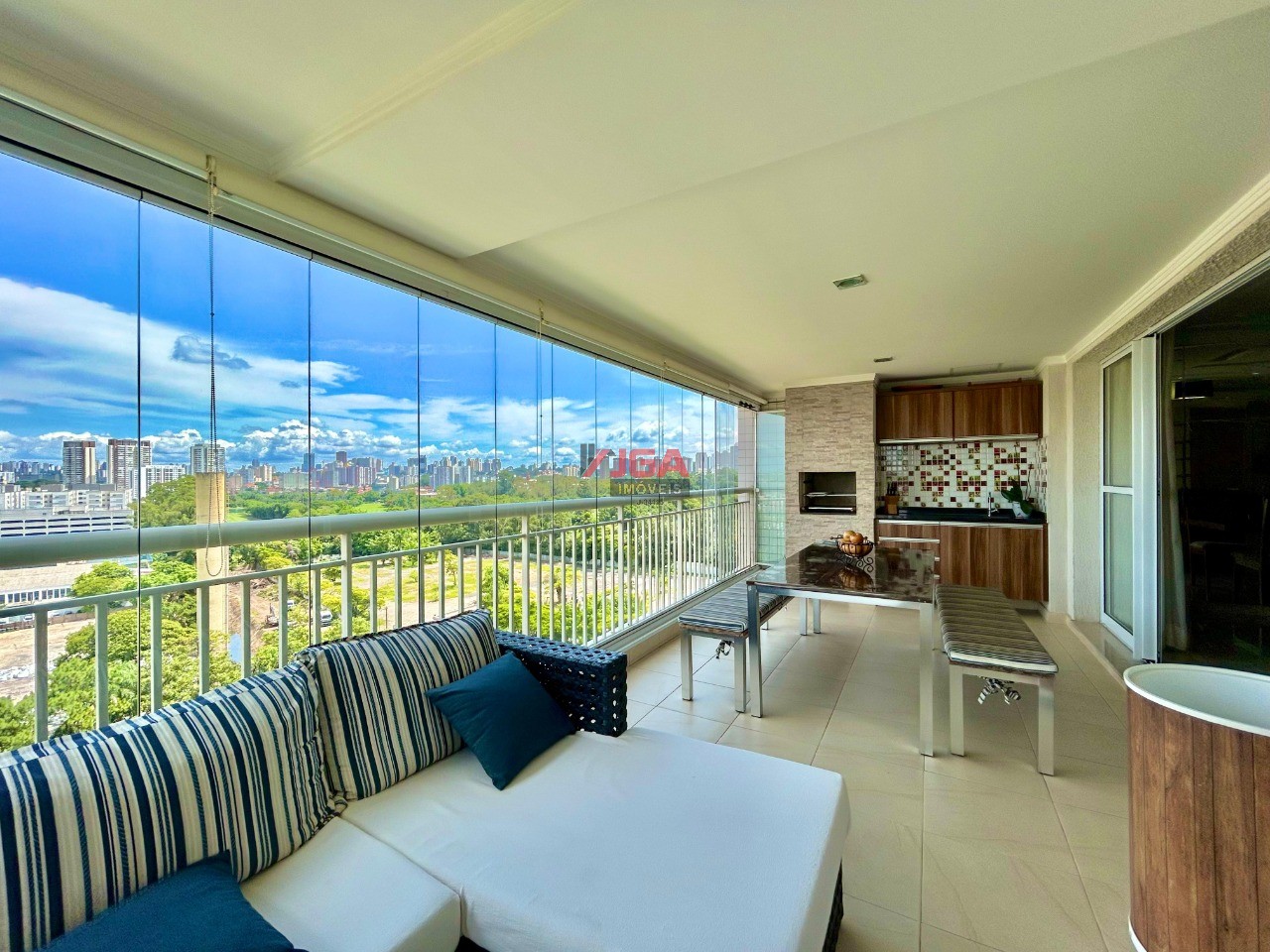 Apartamento, 3 quartos, 136 m² - Foto 2