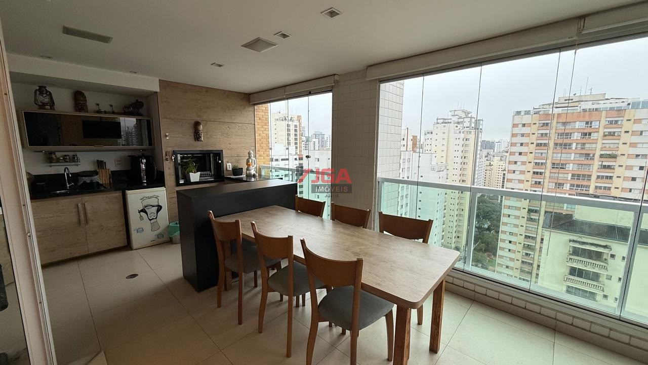 Apartamento, 3 quartos, 200 m² - Foto 1