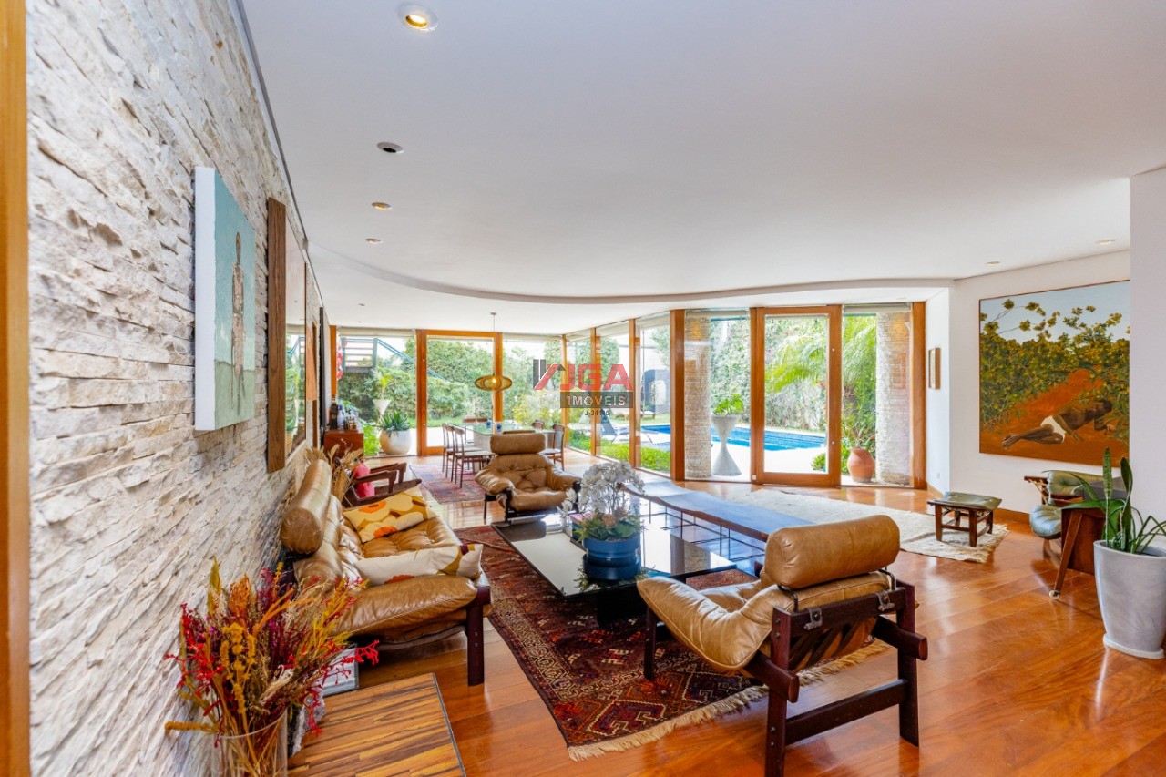 Sobrado, 4 quartos, 546 m² - Foto 1