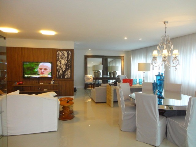 Apartamento, 4 quartos, 200 m² - Foto 1