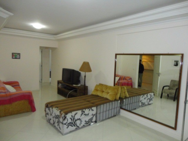 Apartamento, 3 quartos, 135 m² - Foto 1