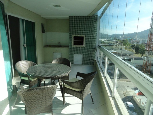 Apartamento, 3 quartos, 140 m² - Foto 1