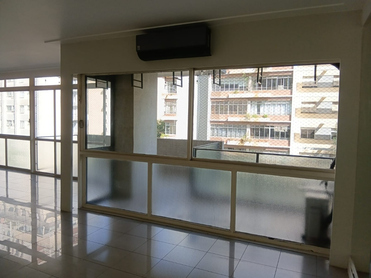 Apartamento, 3 quartos, 200 m² - Foto 2