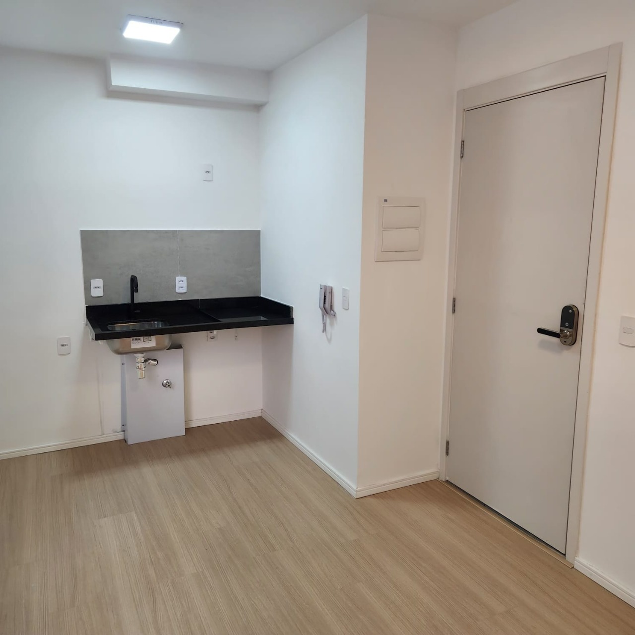 Apartamento, 1 quarto, 24 m² - Foto 1