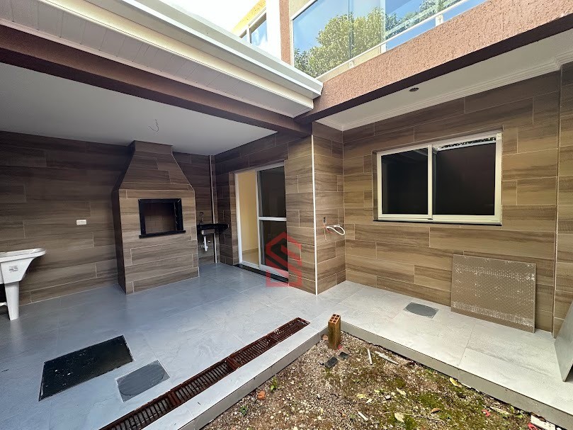 Sobrado à venda com 3 quartos, 147m² - Foto 1