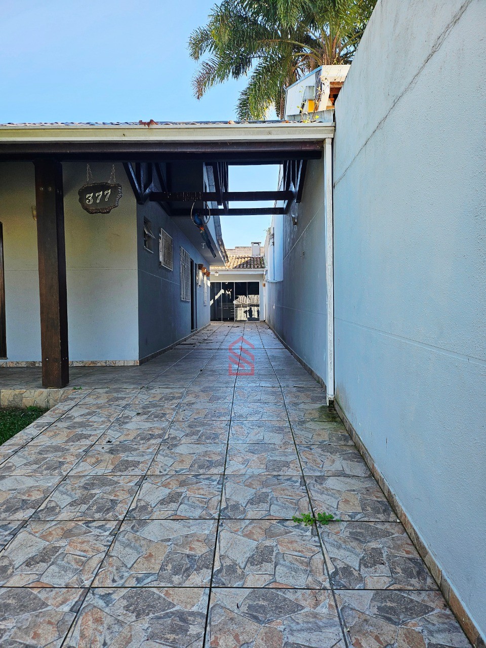 Casa à venda com 3 quartos, 173m² - Foto 2