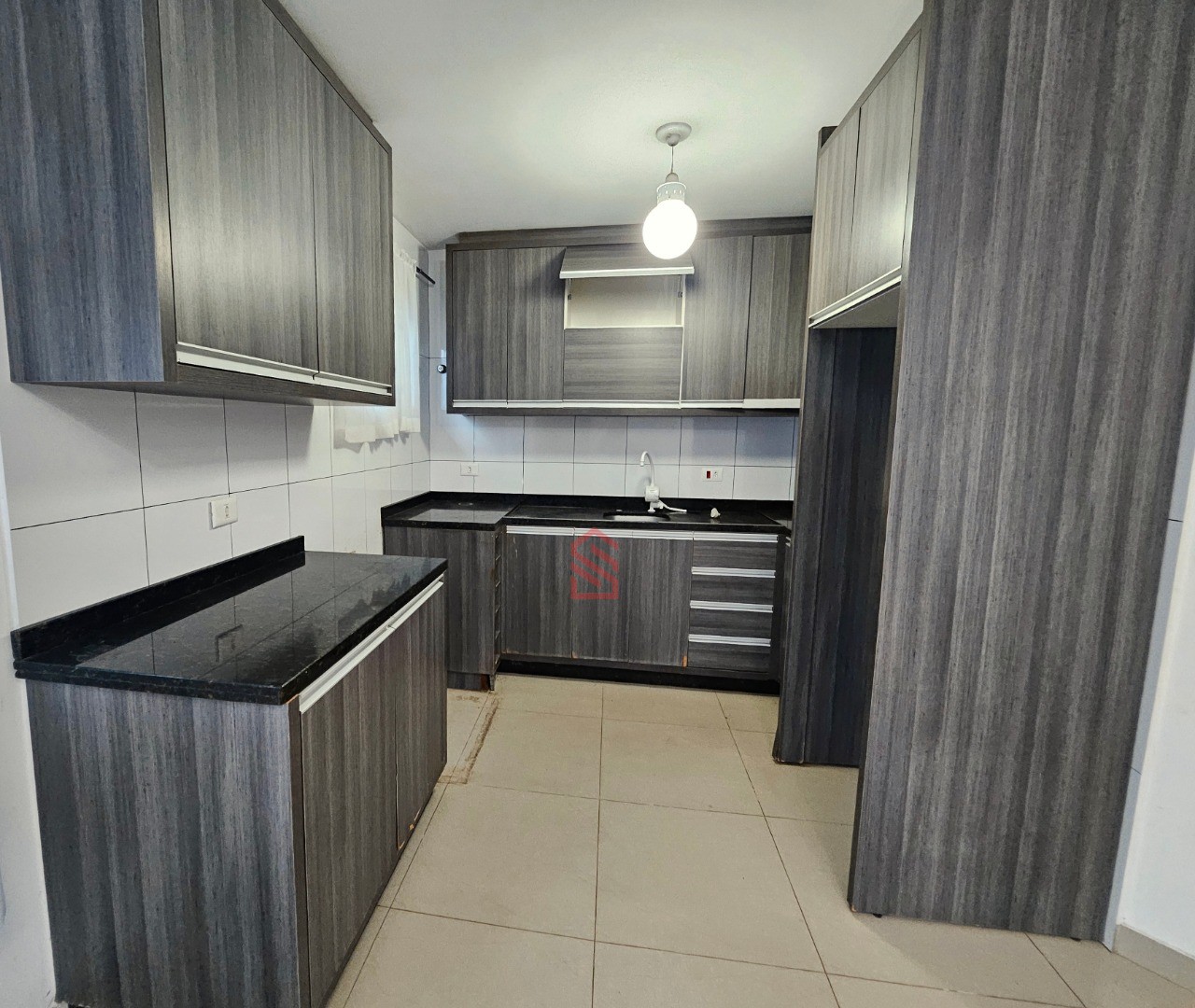 Casa à venda com 3 quartos, 173m² - Foto 7