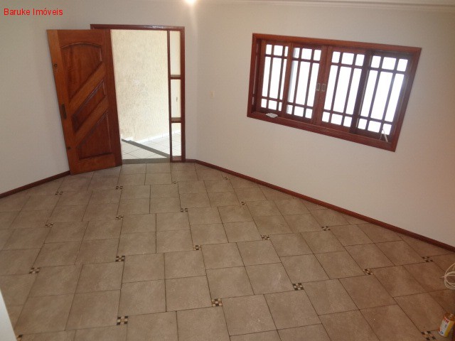 CASA em JARDIM UMUARAMA, INDAIATUBA - Belo sobrado com 3 dormitórios sendo 1 suíte. Aceita permuta em terreno. - Foto 14