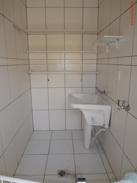 CASA em JARDIM UMUARAMA, INDAIATUBA - Belo sobrado com 3 dormitórios sendo 1 suíte. Aceita permuta em terreno. - Foto 3