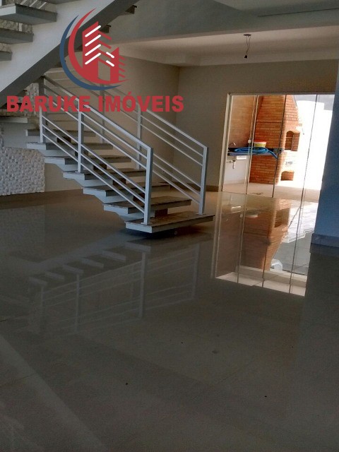 CASA DE CONDOMÍNIO em JARDIM MARINGA, INDAIATUBA - Linda casa com excelente espaço externo. - Foto 1