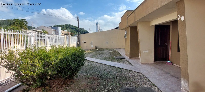 Casa à venda com 3 quartos, 140m² - Foto 21