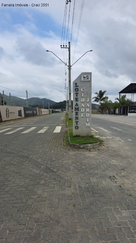 Terreno, 240 m² - Foto 1