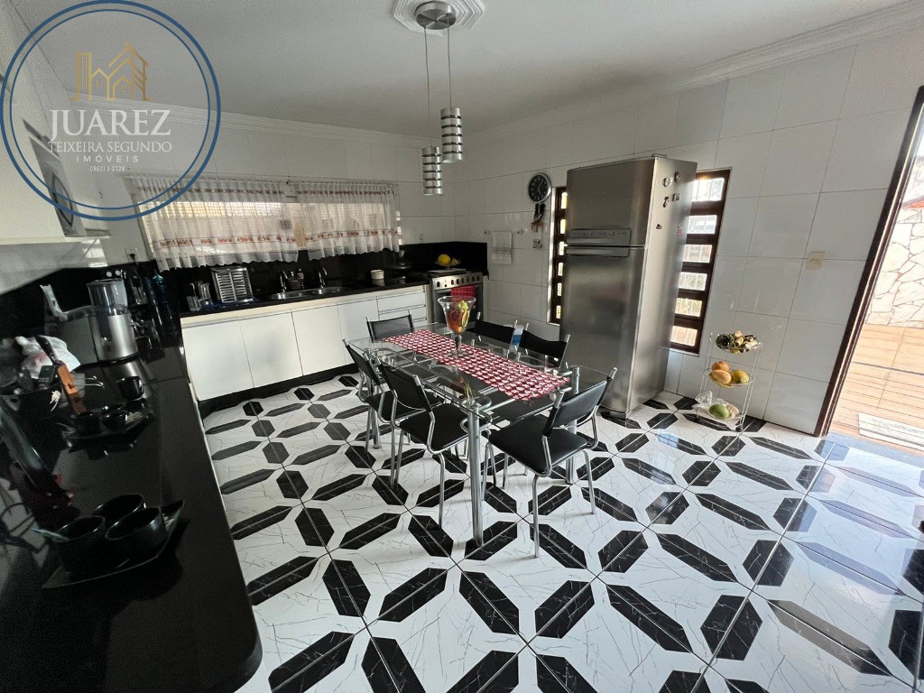 Casa - Caminho das árvores