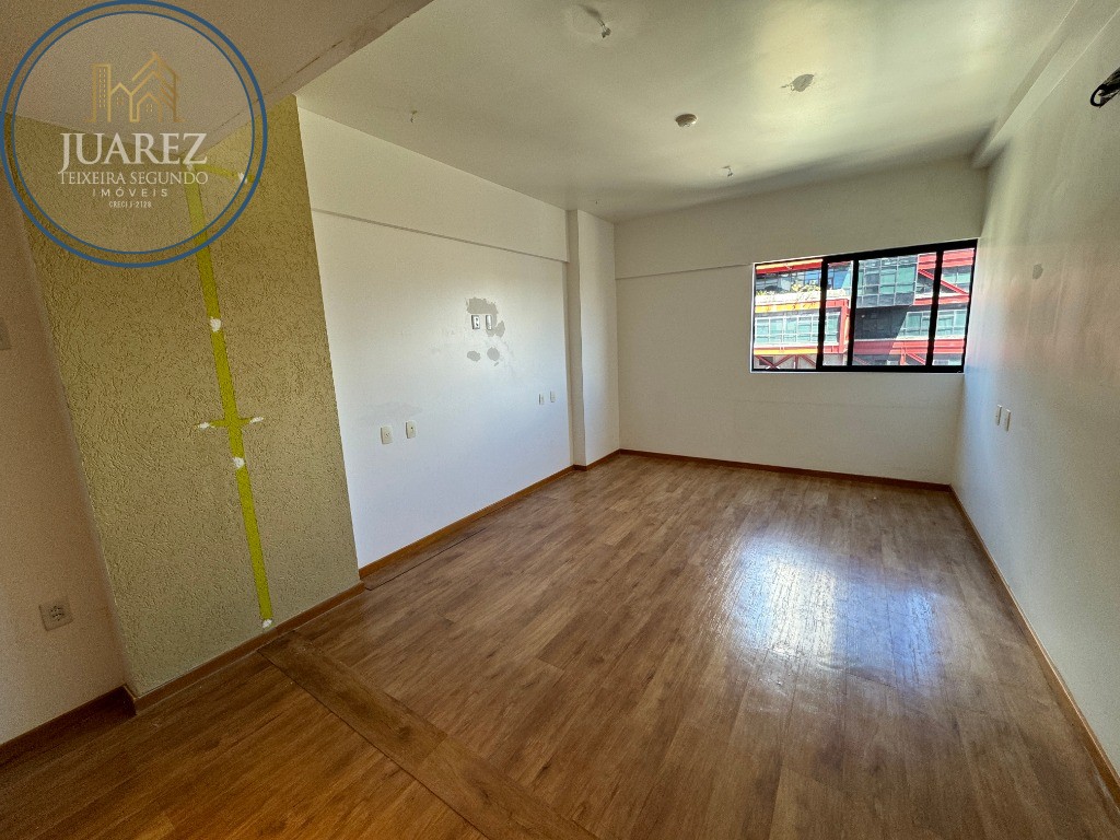 Apartamento - Caminho das árvores