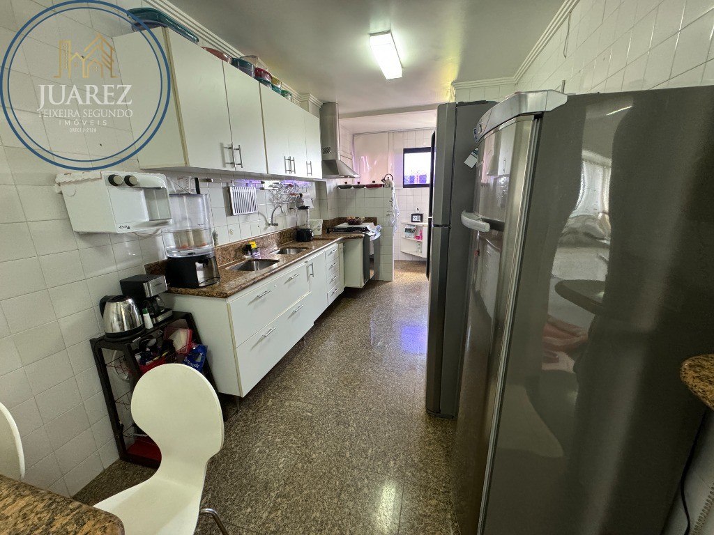 Apartamento - Caminho das árvores