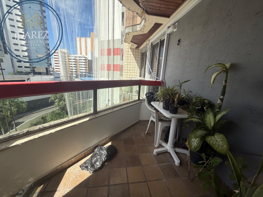 Apartamento - Caminho das árvores