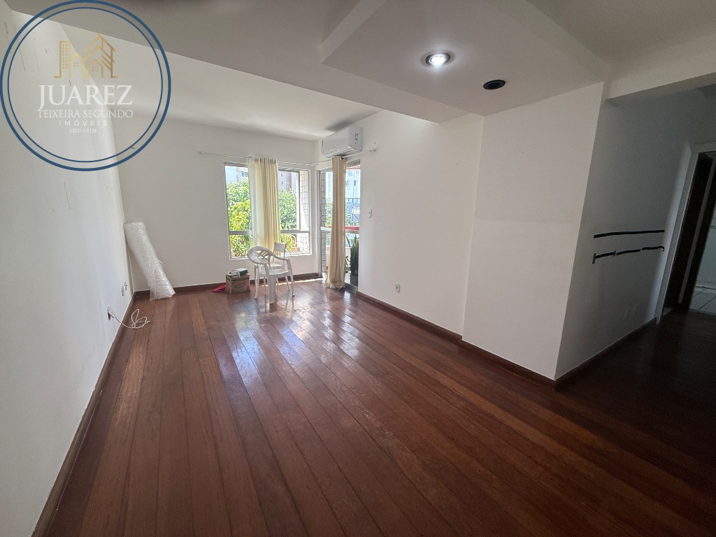Apartamento - Caminho das árvores