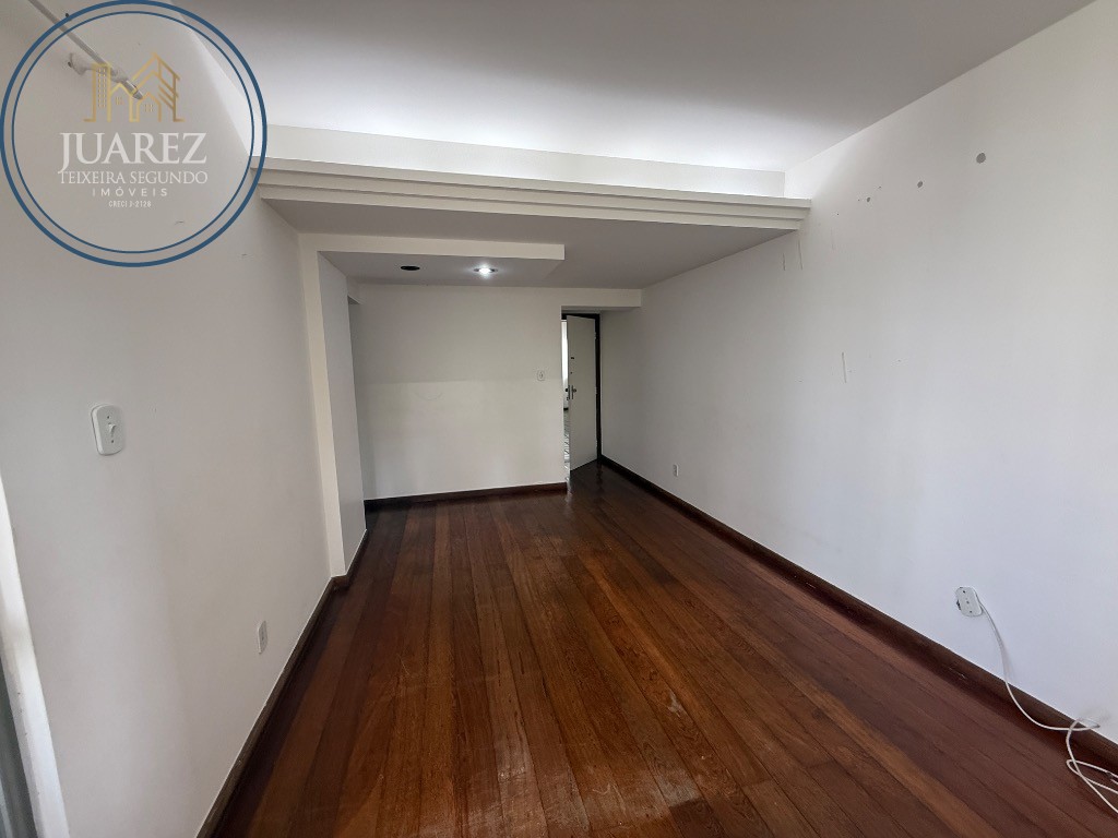 Apartamento - Caminho das árvores