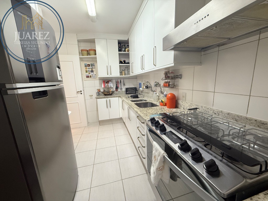 Apartamento - Caminho das árvores