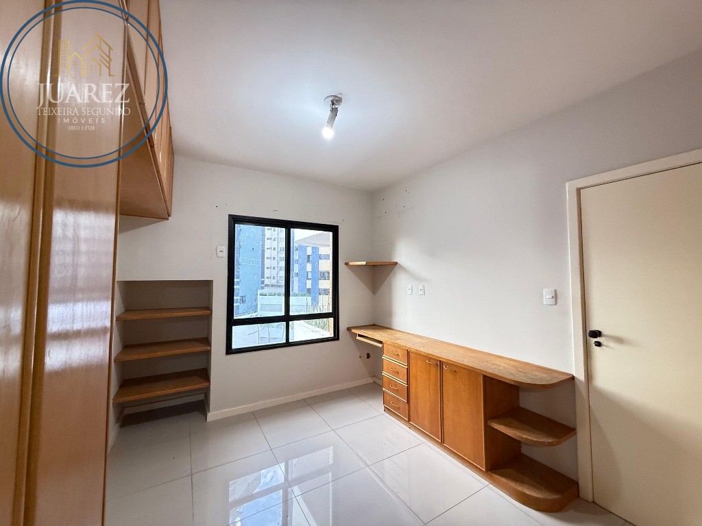 Apartamento - Caminho das árvores